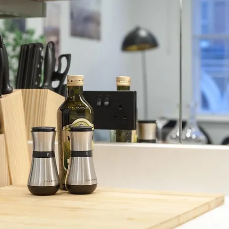 Grand - Perfect For Families - Contractors - Professionals Apartment Leeds (West Yorkshire)