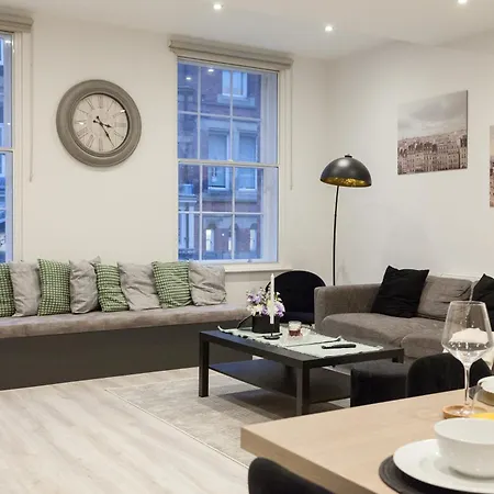 Grand - 2-bedrooms - Sleeps 6 Comfortably - Perfect For Families - Contractors - Professionals *