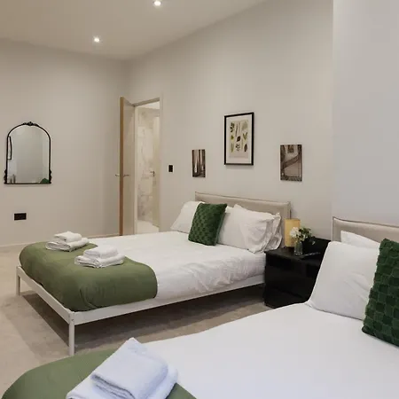 Grand - 2-bedrooms - Sleeps 6 Comfortably - Perfect For Families - Contractors - Professionals *