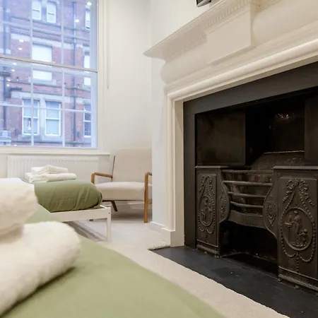 Grand - 2-bedrooms - Sleeps 6 Comfortably - Perfect For Families - Contractors - Professionals Leeds (West Yorkshire)