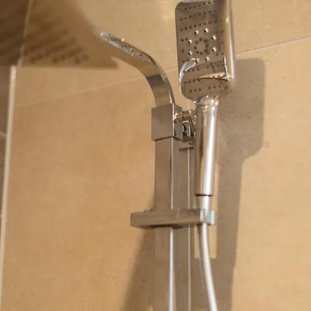 شقة Grand - Perfect For Families - Contractors - Professionals