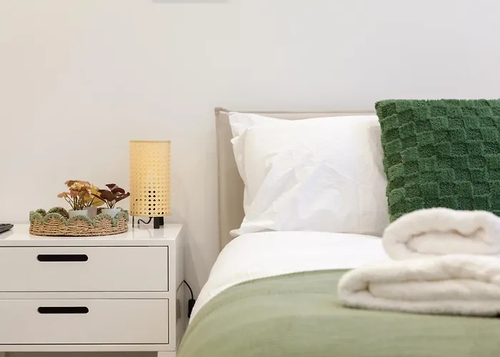 Grand Centre Near Train Station Apartment *