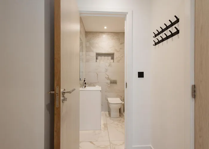 Grand Centre Near Train Station *