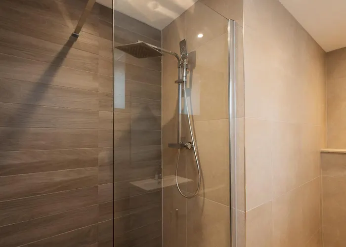 Grand Centre Near Train Station *