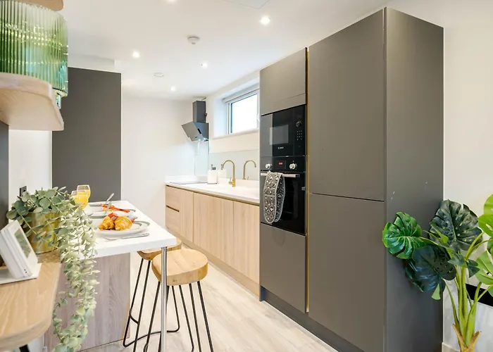 Grand Centre Near Train Station Apartment *