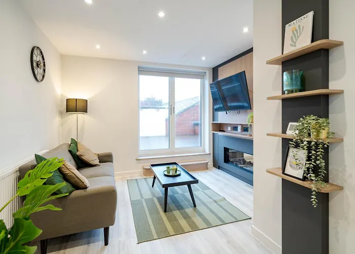 Grand Centre Near Train Station *