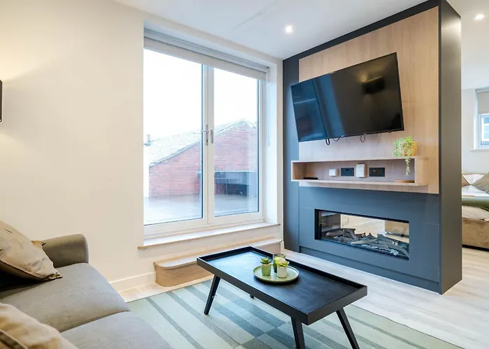 Grand Centre Near Train Station Apartment