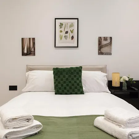 Grand - Perfect For Families - Contractors - Professionals Leeds (West Yorkshire)